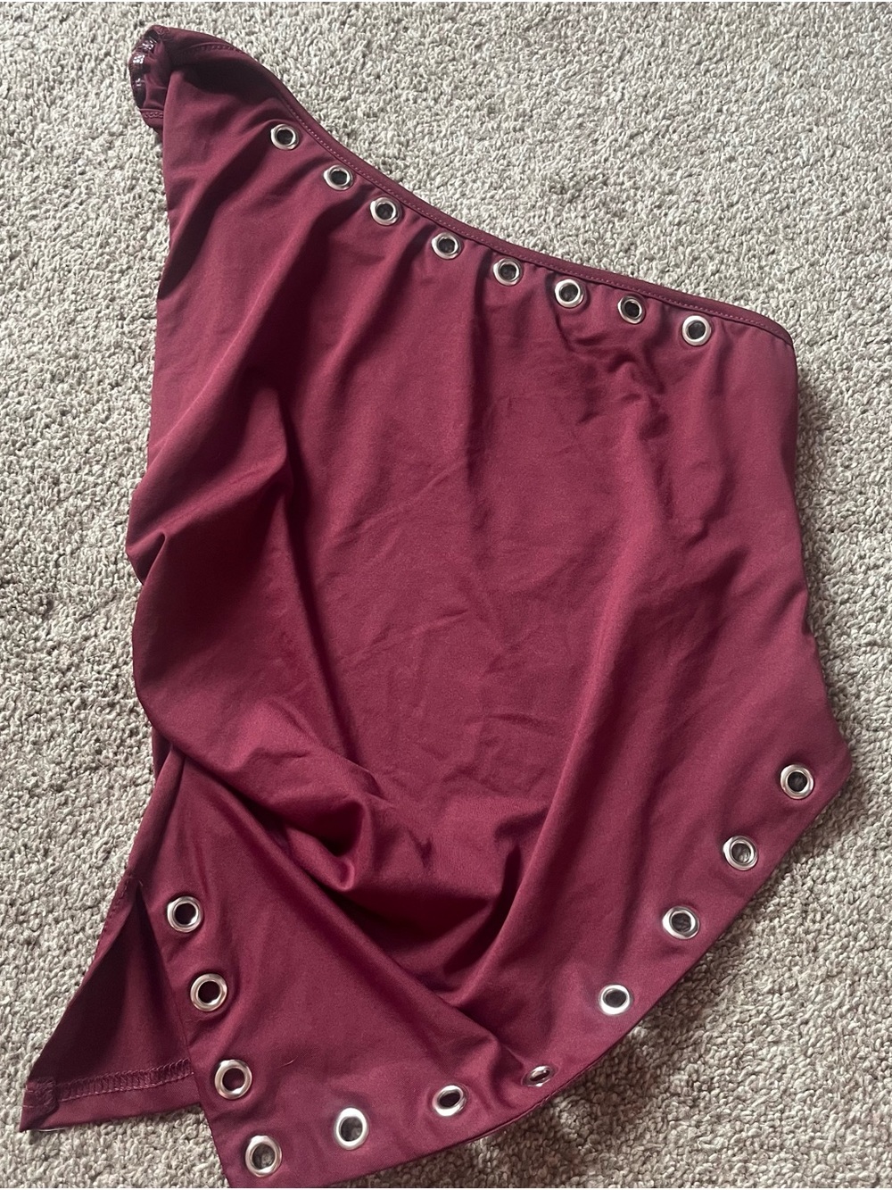 SHEIN Burgundy One-Shoulder Grommet Tank